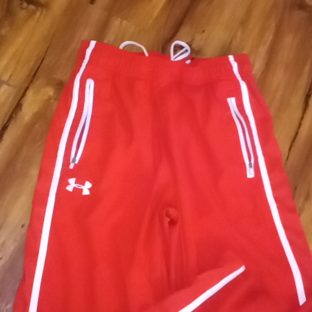 💪 Under armour track pants